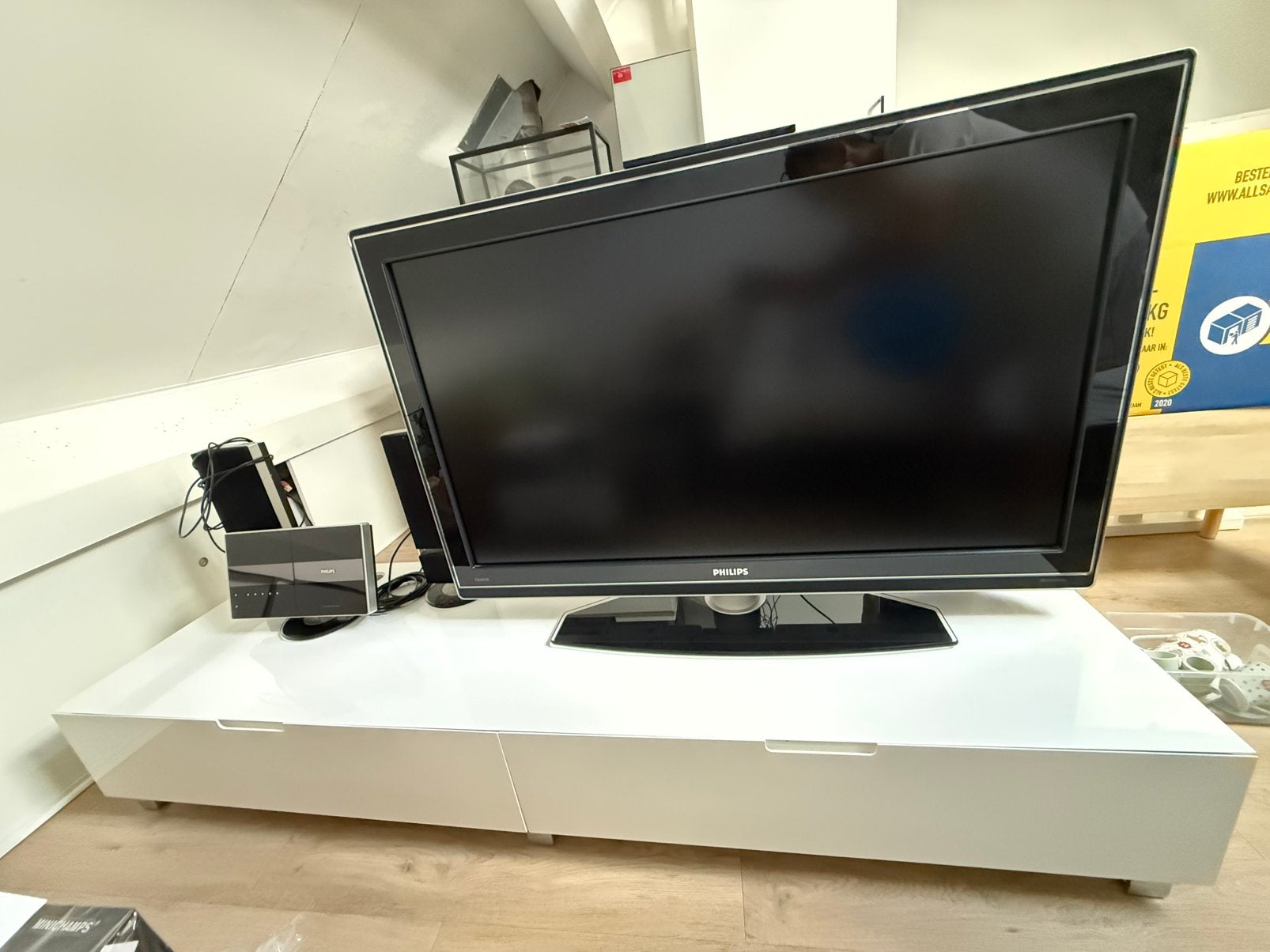 TV-dressoir hoogglans wit 200 cm – 2 grote opberglades, Ophalen, Zo goed als nieuw, 200 cm of meer, Minder dan 100 cm
