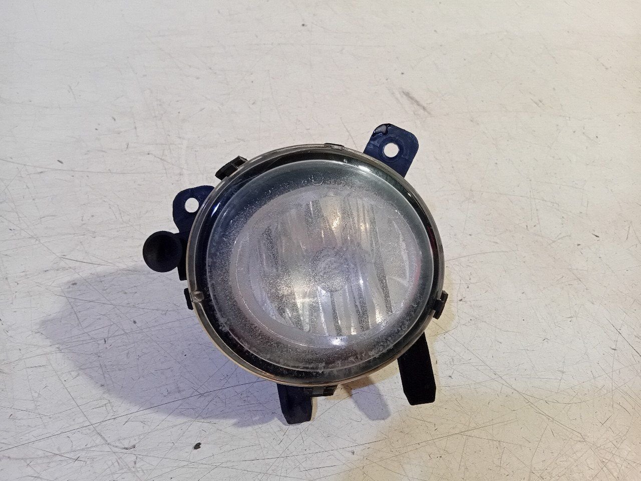 Mistlamp links BMW 1 serie, Onderdelen@venauto.nl, Van der Ven Autorecycling B.V., Gebruikt, Ettenseweg 76, 4706 PB Roosendaal, The Netherlands