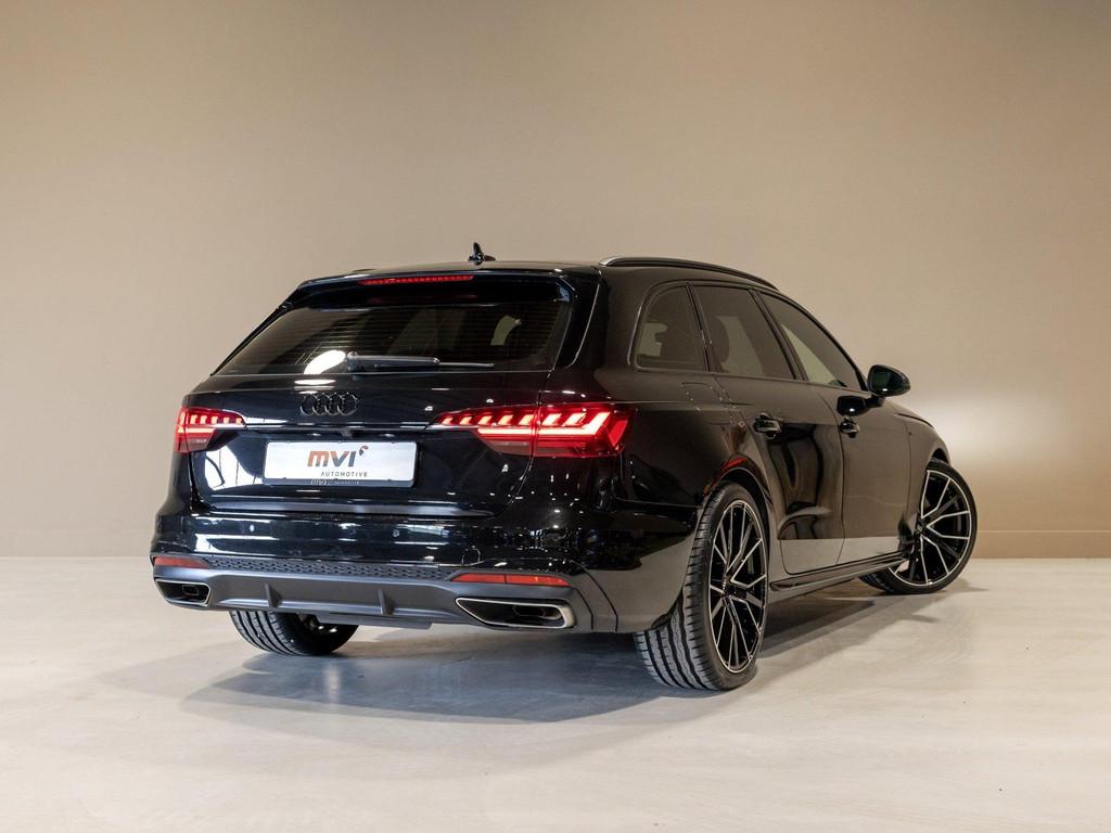 Audi A4 Avant 35 TFSI 3x S-Line / 150pk / Panorama dak / Ach, Stof, Gebruikt, 4 cilinders, A4