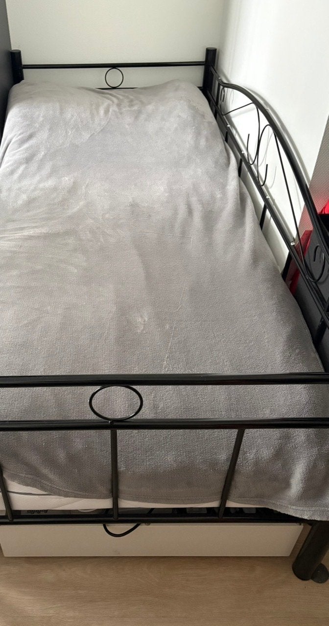 Eenpersoons metalen bed, Ophalen, Gebruikt, 90 cm, Eenpersoons