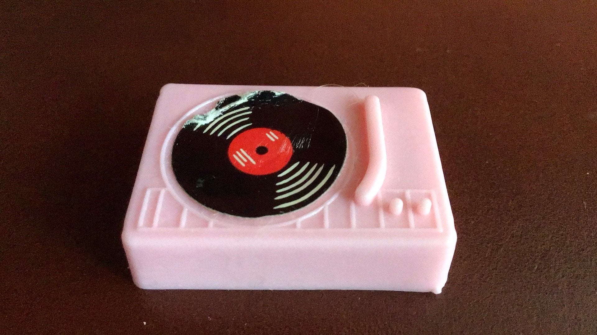 Barbie vintage platenspeler, Verzamelen, Poppen, Ophalen of Verzenden, Zo goed als nieuw, Kleertjes
