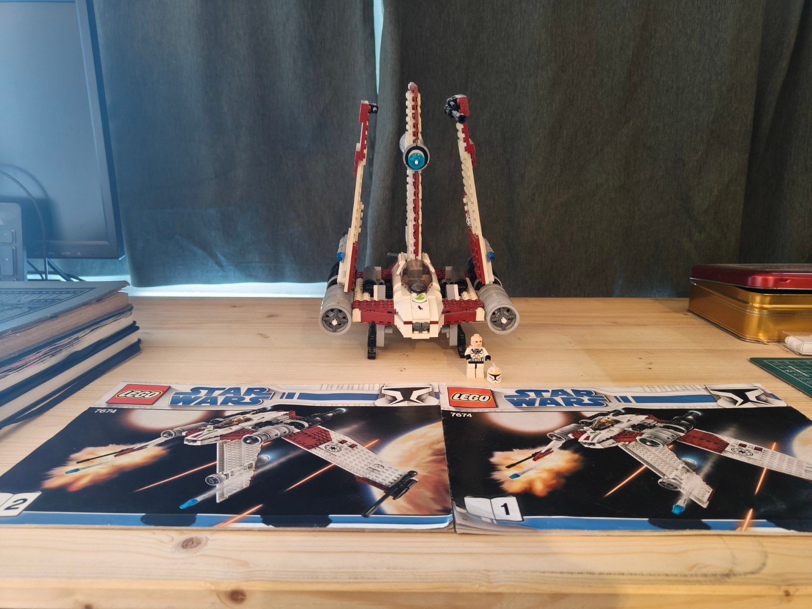 LEGO Star Wars 7674 V-19 Torrent Starfighter met minifiguur