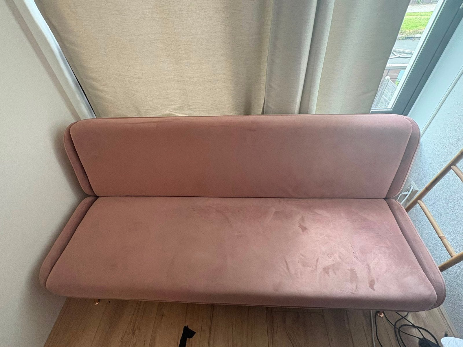 Oud Roze Velours Slaapbank met Gouden Poten, Ophalen