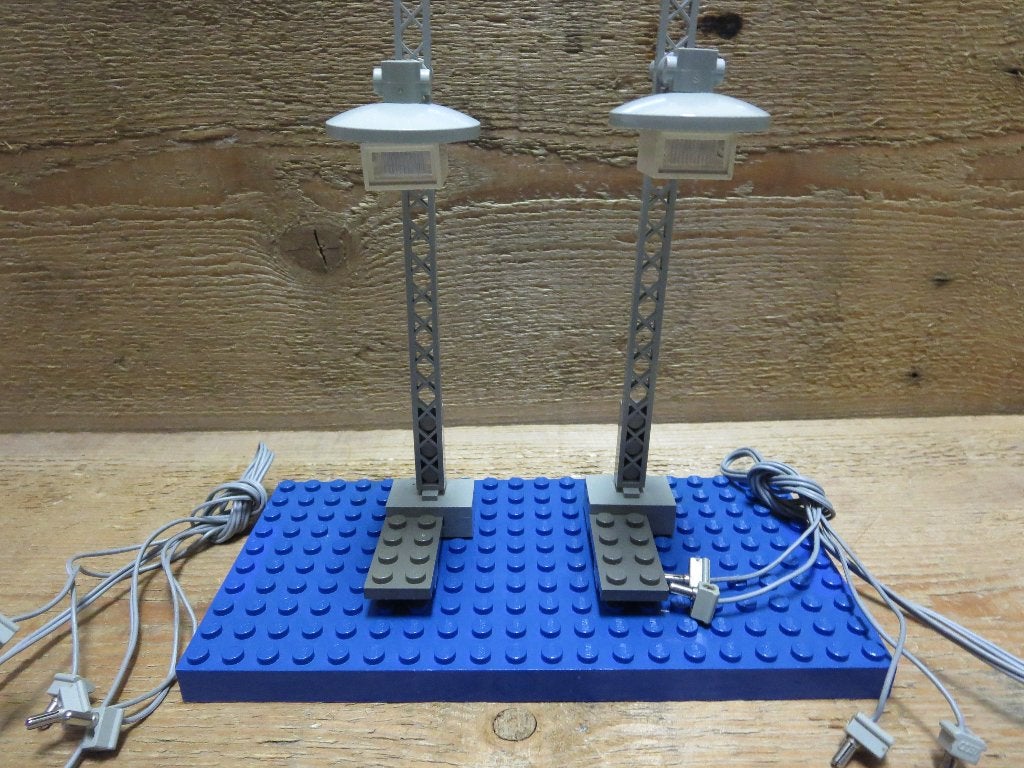 12V Rails Trein Lichtmasten (7867; 12 Volt), Gebruikt, Overige thema's, Lego, Ophalen of Verzenden