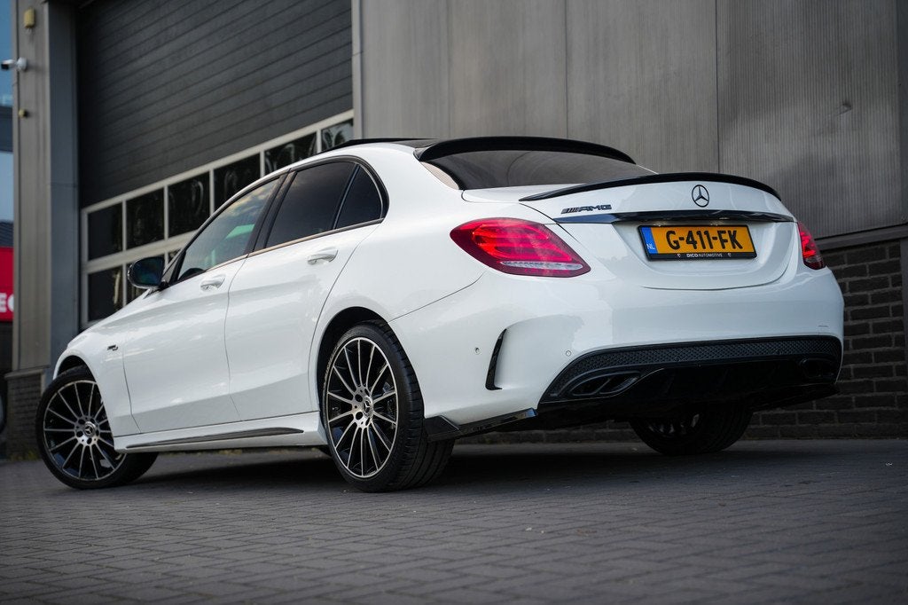 Mercedes-Benz C-Klasse 250 211 pk Edition 1 AMG-Pakket / Pan, Auto's, Mercedes-Benz, Automaat, Euro 6, 4 cilinders, Wit