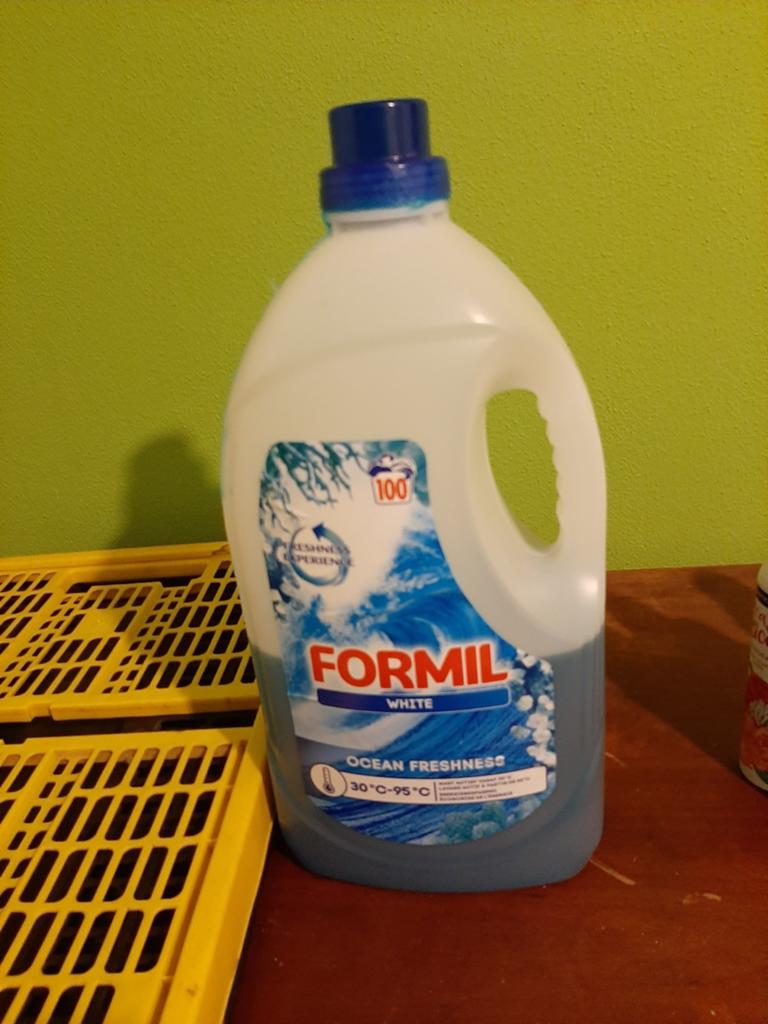Formil White Wasmiddel Ocean Freshness . Halve fles, Ophalen