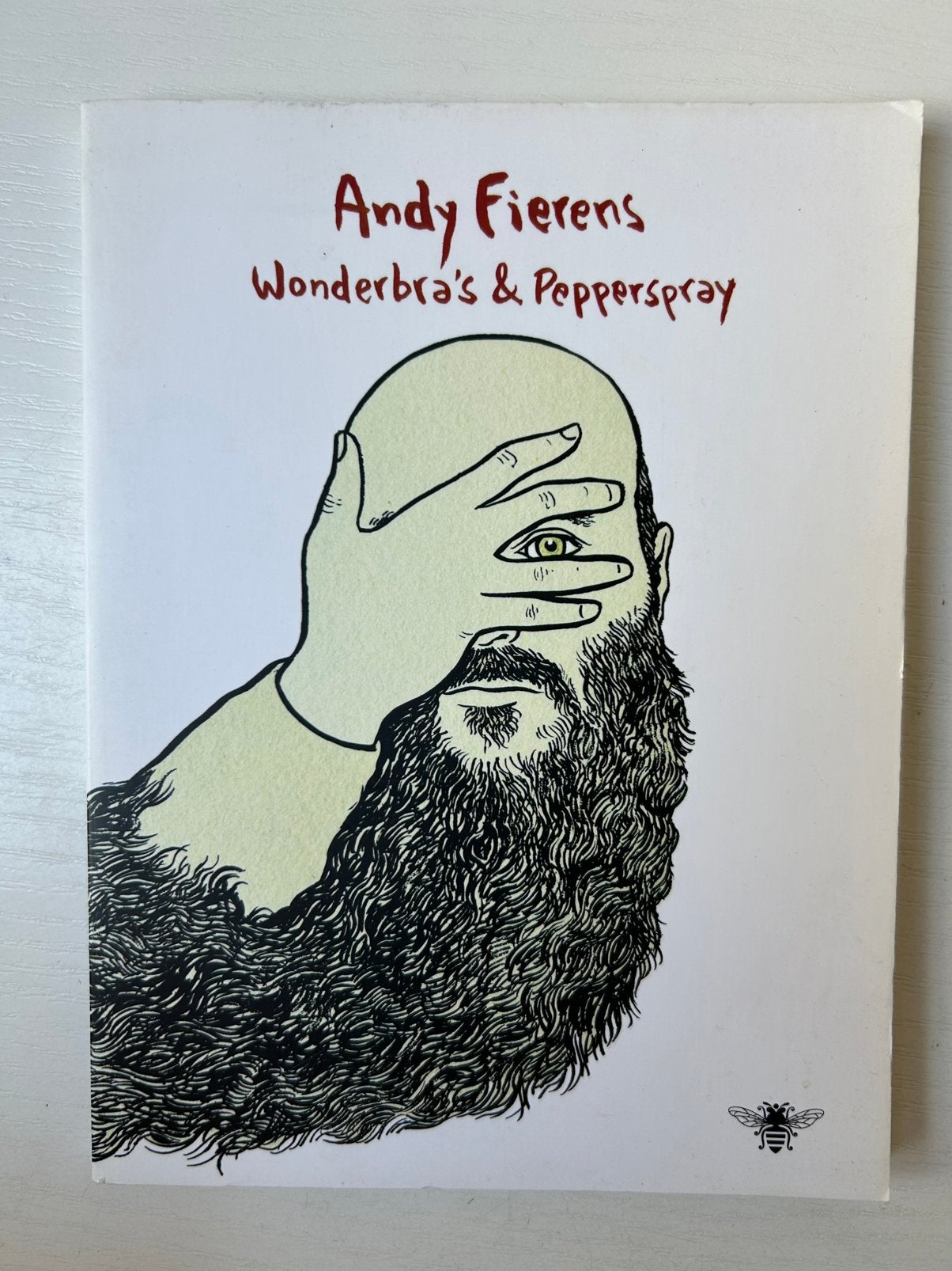 Andy Fierens - Wonderbra's en pepperspray, Ophalen of Verzenden, Gelezen, Andy Fierens