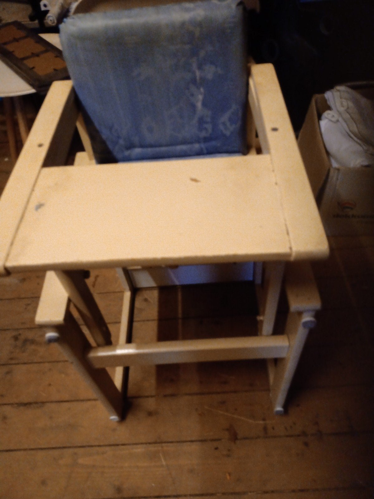 kinderstoel, Ophalen, Gebruikt, Tafel(s) en Stoel(en)