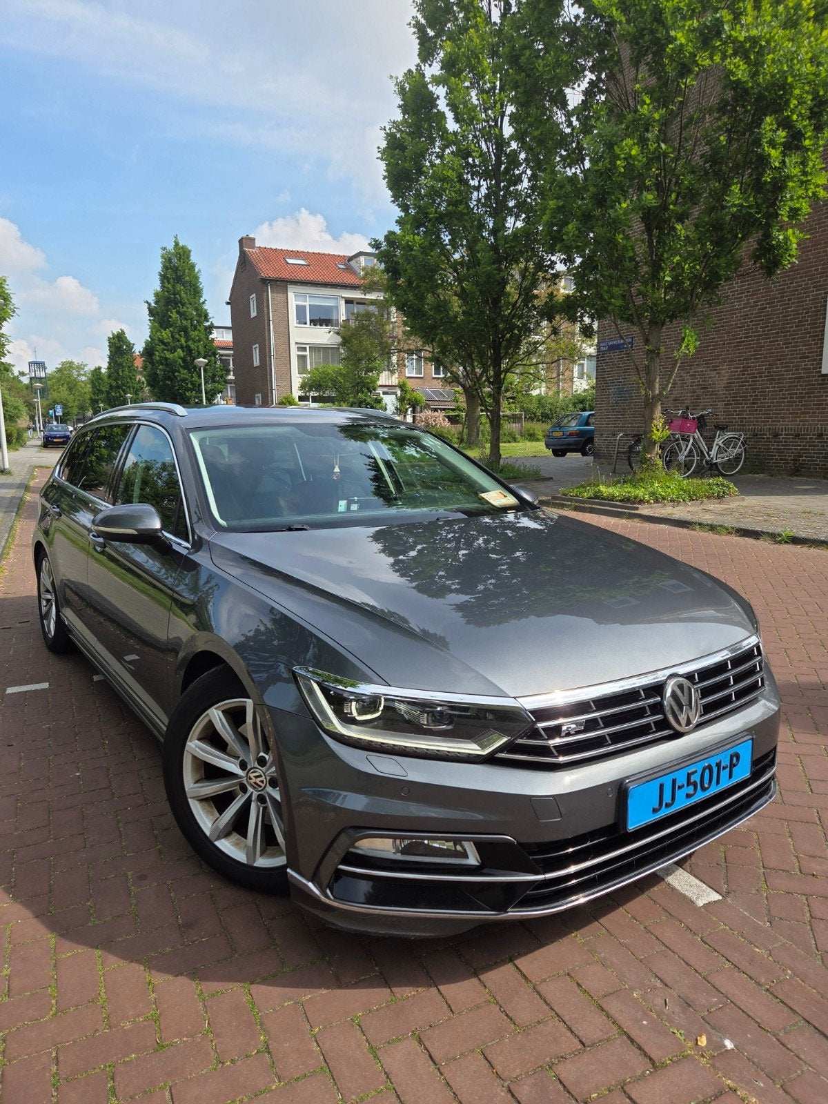 Vw PASSAT 1.6 TDI AUTOMAAT business Edition RLine Taxi klaar, 4 cilinders, Origineel Nederlands, Stationwagon, Diesel