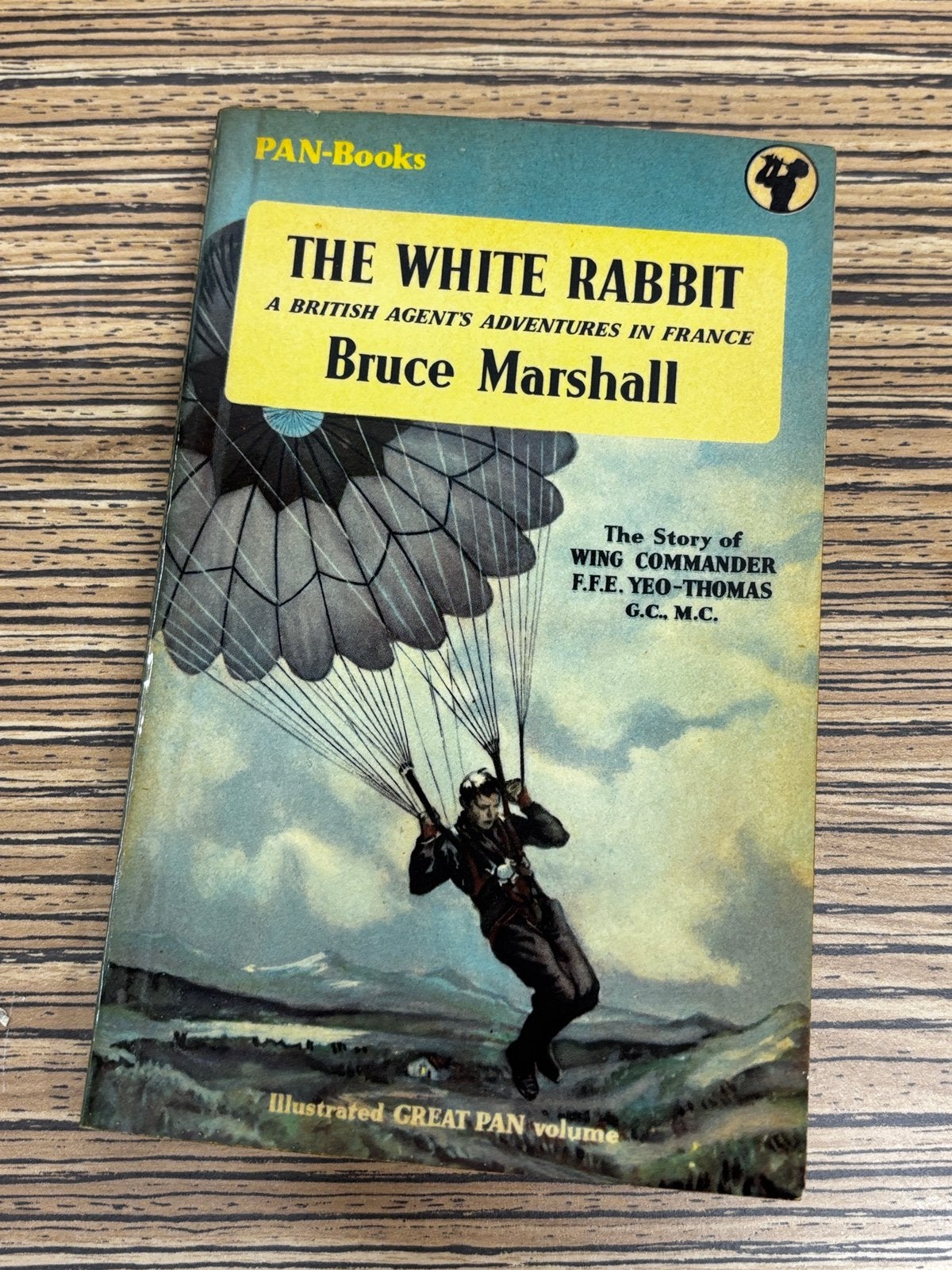 The white rabbit, Ophalen of Verzenden, Tweede Wereldoorlog, Zo goed als nieuw