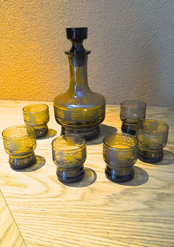 Mid-Century Likeurset, Karaf met 6 Glaasjes – Rookglas, Antiek en Kunst, Ophalen of Verzenden