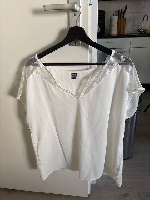 Blouse maat XL wit met hartjes, Wit, Maat 46/48 (XL) of groter, Ophalen of Verzenden, Zo goed als nieuw