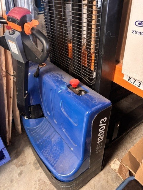 Elektrische Stapelaar ter reparatie of onderdelen, Doe-het-zelf en Verbouw, Transportwagens, Gebruikt, Overige typen, 100 liter of meer