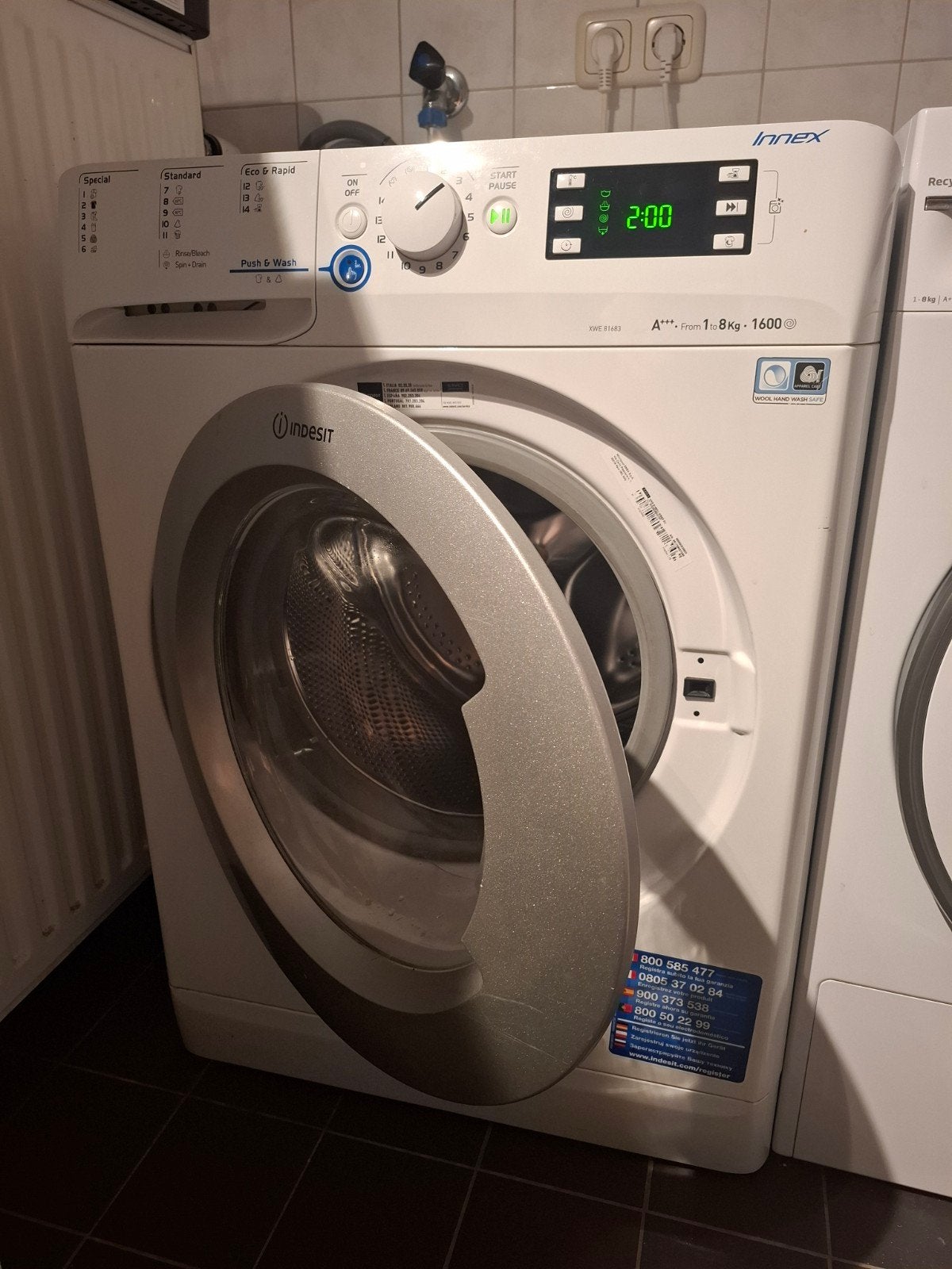 Indesit Innex XWE81683 Wasmachine - Z.G.A.N., Witgoed en Apparatuur, Wasmachines, Ophalen, 8 tot 10 kg, Voorlader, 85 tot 90 cm