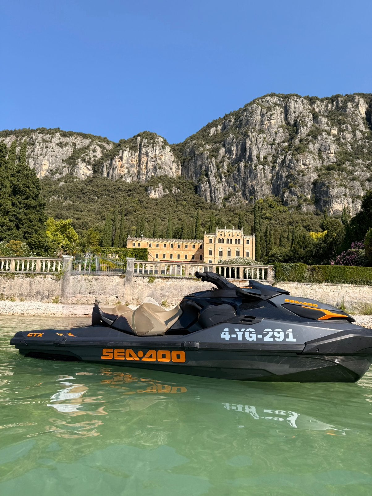 Sea-Doo GTX 230 IDF + Speakers - MY 2023 met trailer, Ophalen, Gebruikt, Benzine, 200 pk of meer