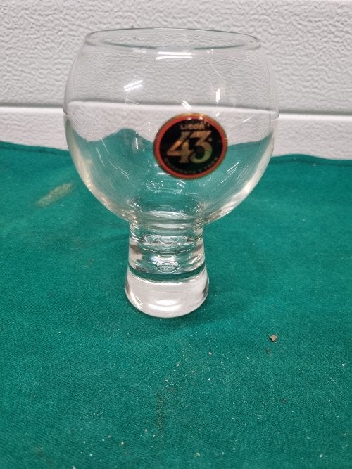 Licor 43 glas op voet, Verzamelen, Ophalen of Verzenden, 'T Olde Gre-j, Info@toldegrej.nl, Endepoelstraat 20f Didam