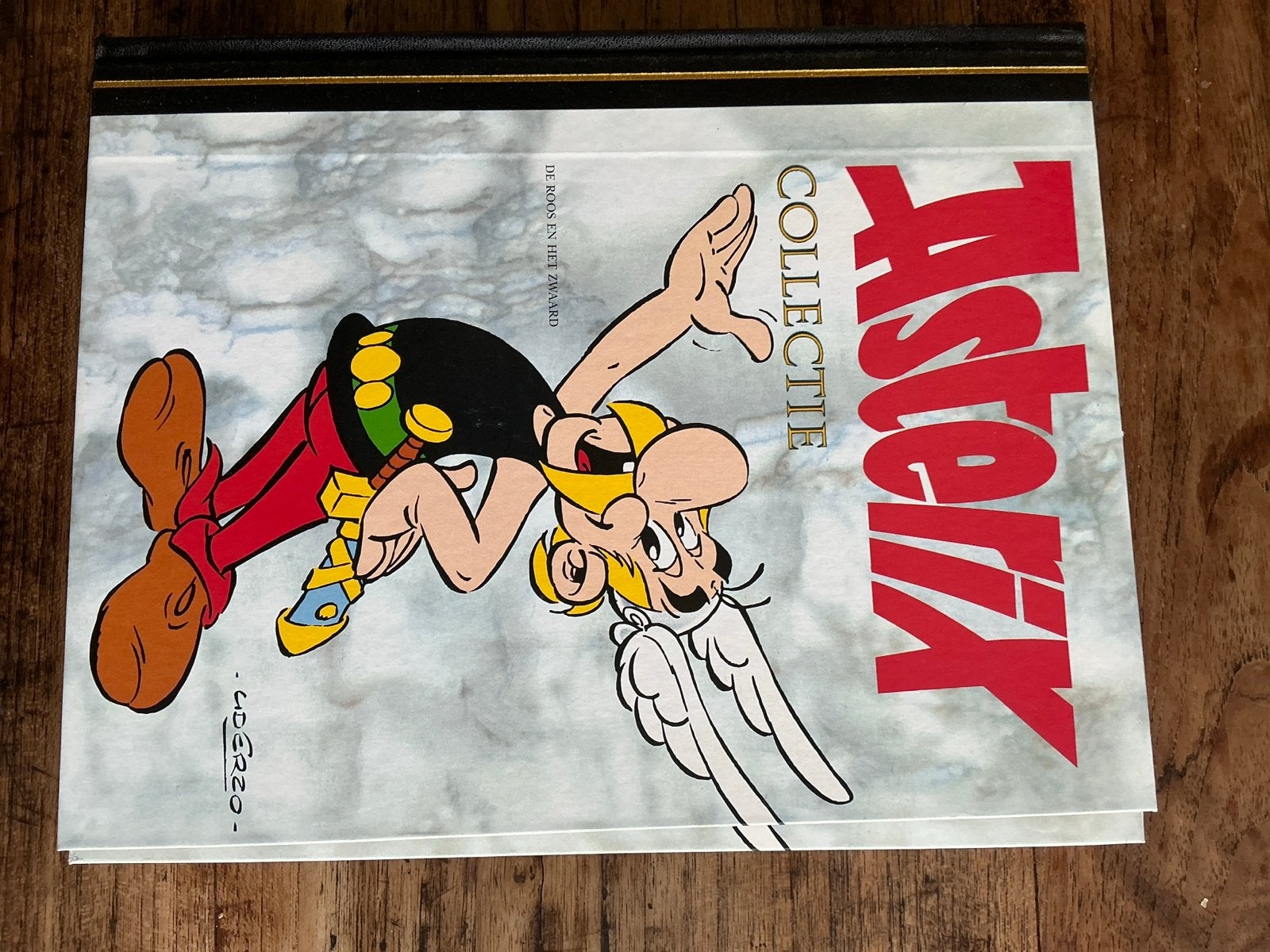 Asterix Collectie: De Roos en het Zwaard (2 exemplaren), Meerdere stripboeken, Ophalen of Verzenden, Zo goed als nieuw