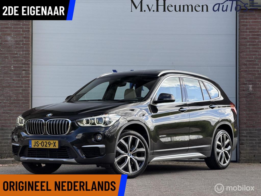 BMW X1 sDrive20i High Executive Pano Trekhaak Head UP Sports, 1998 cc, Euro 6, Zwart, SUV of Terreinwagen