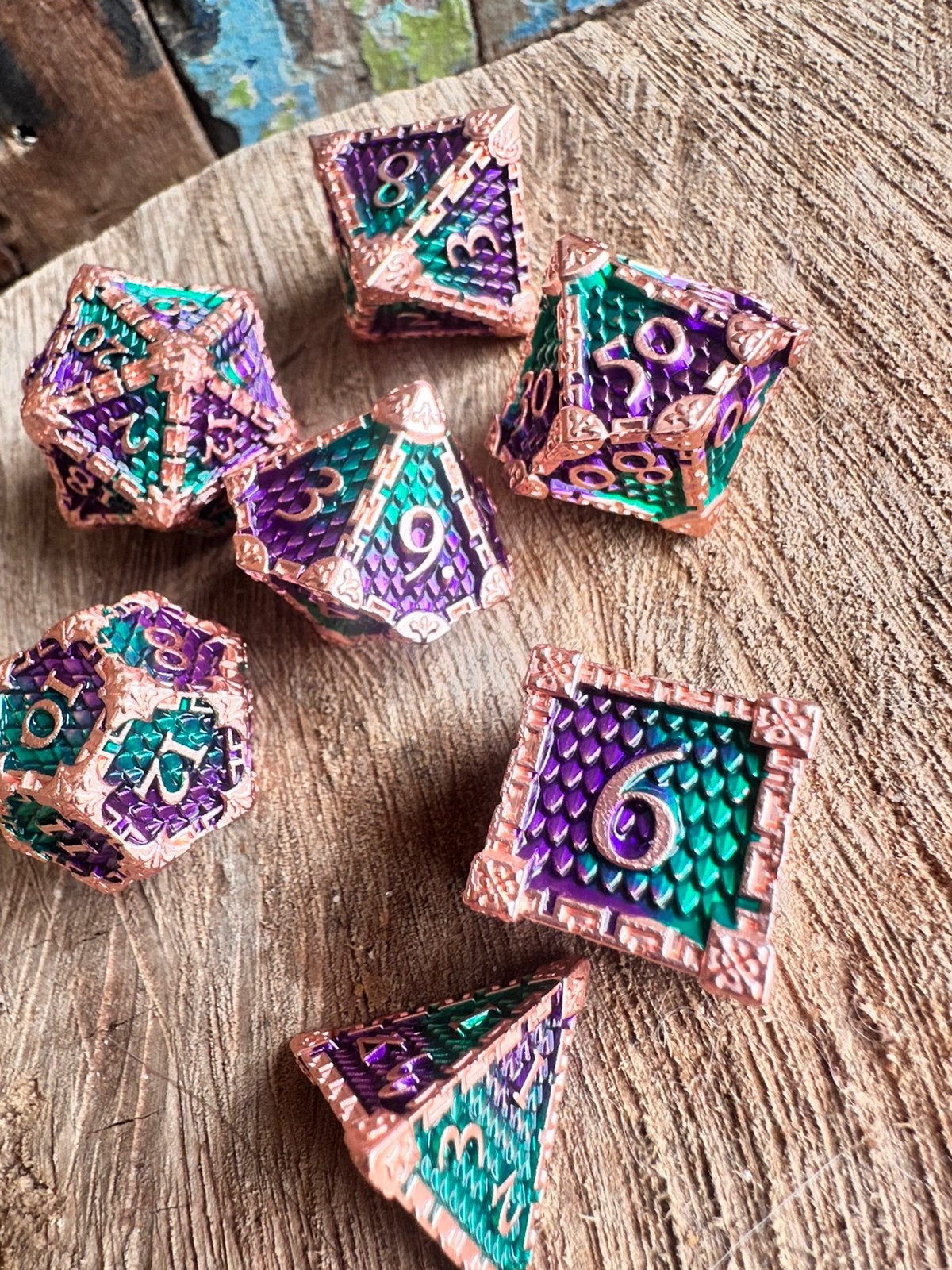 DND Dice / draken schub / paars - groen / RPG / metal gear, Ophalen of Verzenden, Zo goed als nieuw