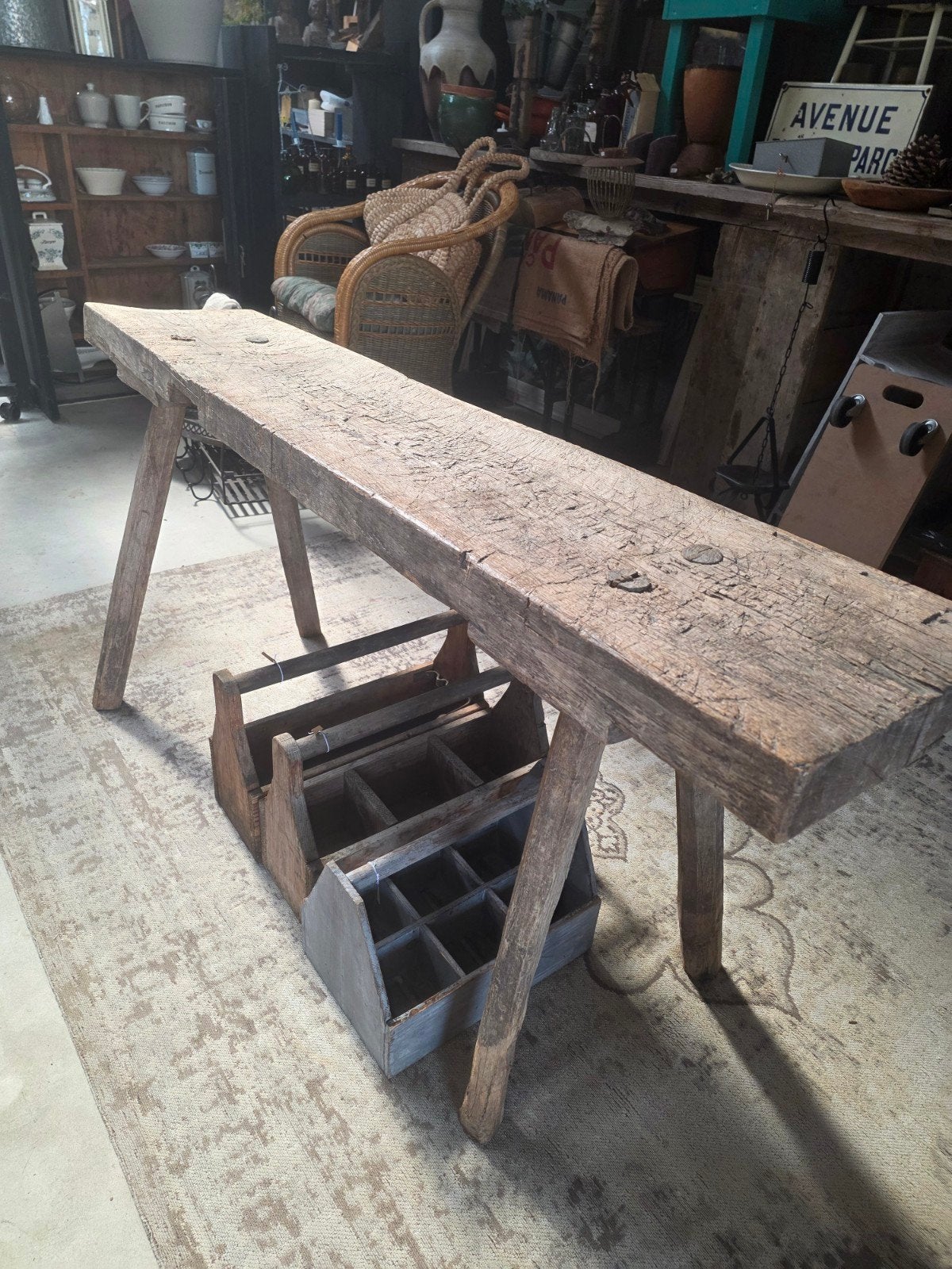 Landelijke oud houten sidetable, Ophalen, 25 tot 50 cm, Rechthoekig, 100 tot 150 cm
