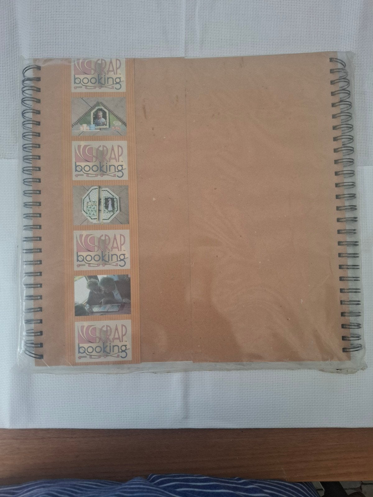 Scrapbook album 34x34 cm - Nieuw in verpakking, Hobby en Vrije tijd, Ophalen of Verzenden