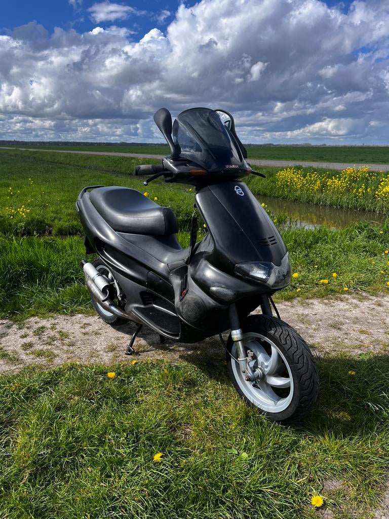 Gilera runner 70cc, Fietsen en Brommers, Scooters | Piaggio, Zo goed als nieuw, Overige modellen, Tweetakt, Ophalen