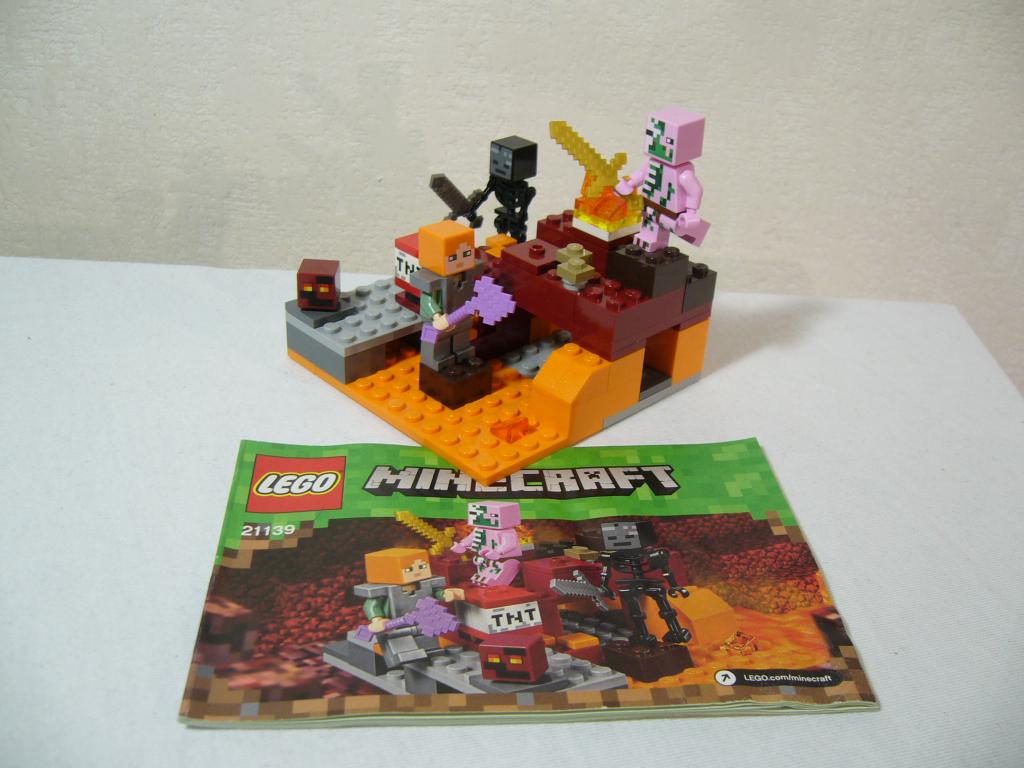 Lego Minecraft 21139 The Nether Fight, Gebruikt, Minecraft, Lego, Ophalen of Verzenden