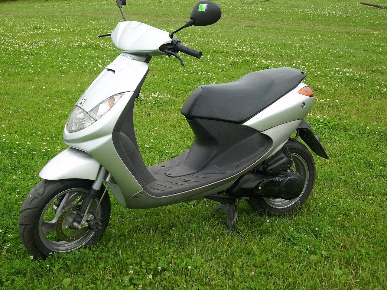 Gezocht Peugeot viva city 2-Takt, Fietsen en Brommers, Scooters | Peugeot, Ophalen of Verzenden, Gebruikt, Tweetakt, Vivacity