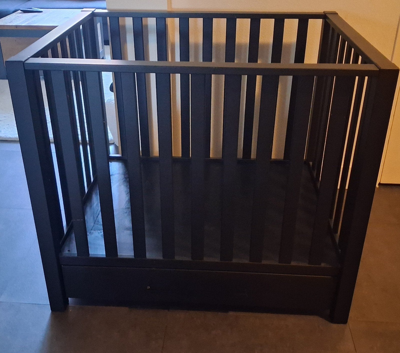 baby box casper 2, Ophalen, Zo goed als nieuw, Vierkant, In hoogte verstelbaar