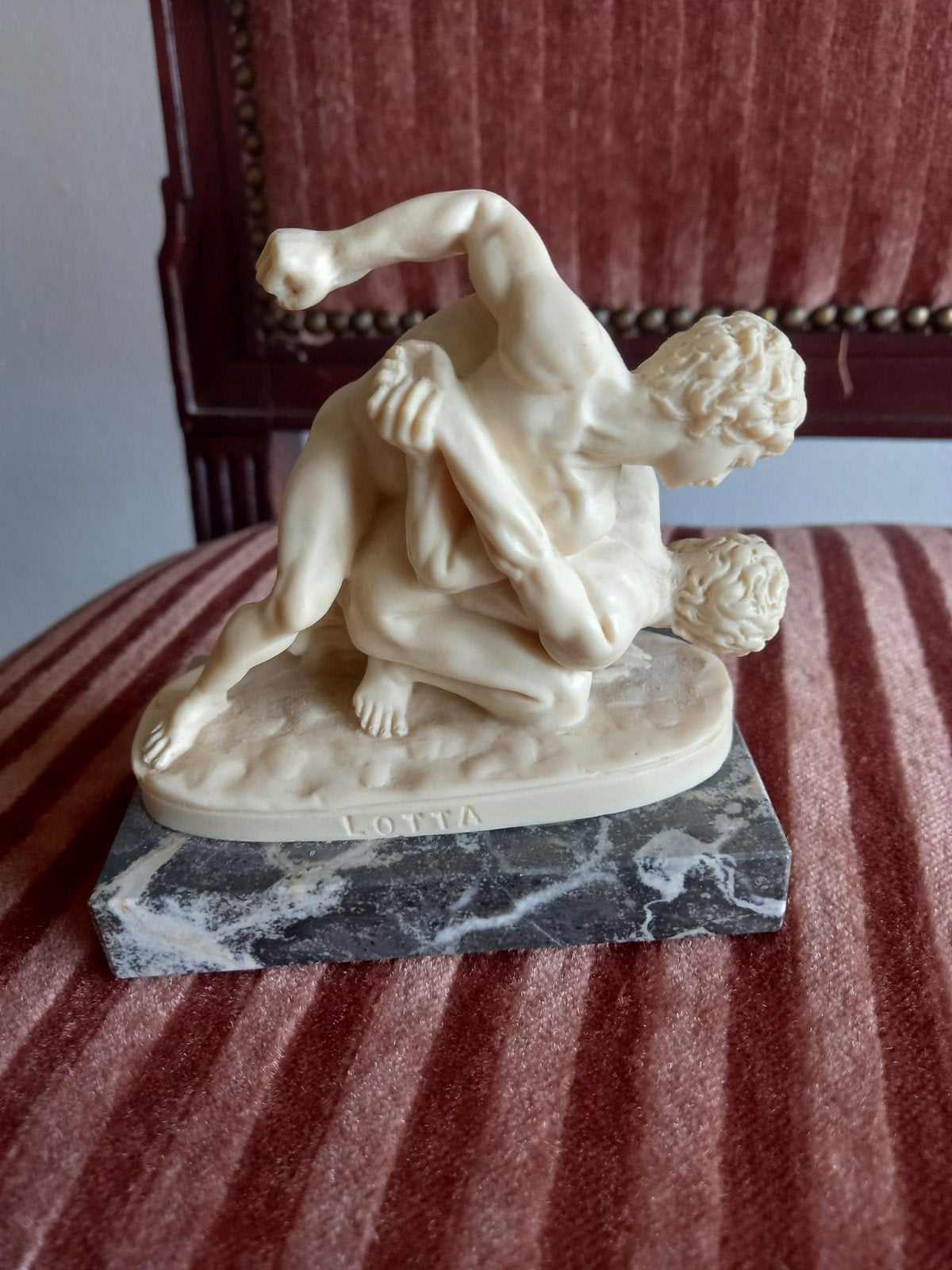 Vintage sculptuur beeld op marmeren sokkel, Ophalen