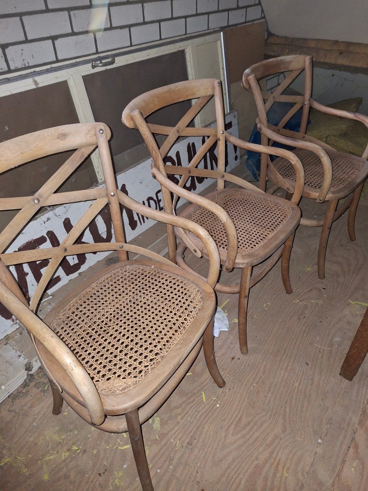Set van 3 houten stoelen met rotan zitting, Ophalen of Verzenden