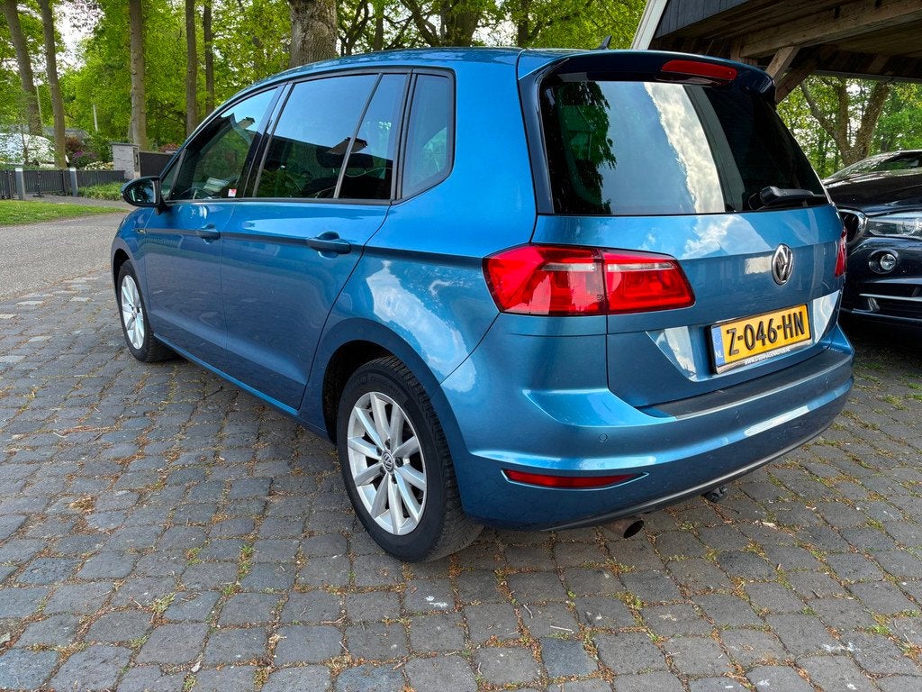 Volkswagen Golf Sportsvan 1.2 TSI Business Edition Connected, Stof, Gebruikt, 4 cilinders, Blauw