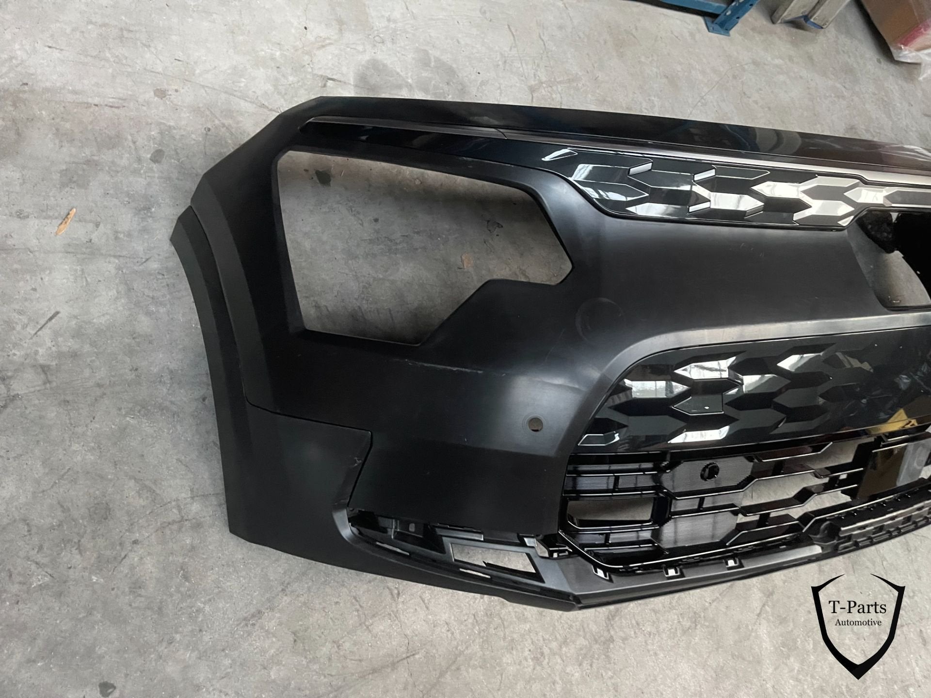 kia niro EV voorbumper bumper 86530AO070AHV 86510AO010 86515, Heolleung-ro 12
06797  Seoul, Ophalen of Verzenden, Bumper, Info@kia.com