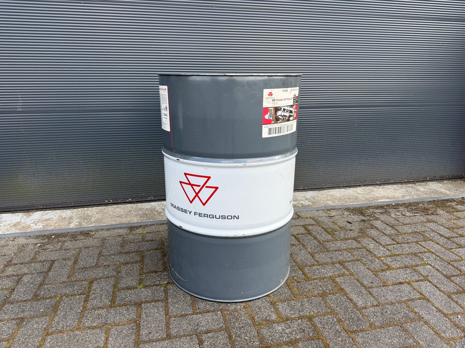 Olievaten Massey Ferguson MF - Statafel, brandton, drums, Tuin en Terras, Ophalen, Zo goed als nieuw