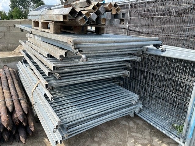Hekwerk; gegalvaniseerd incl 2 dubbele poorten;  heras, Ophalen, Met poort, Gebruikt, Spijlenhekwerk