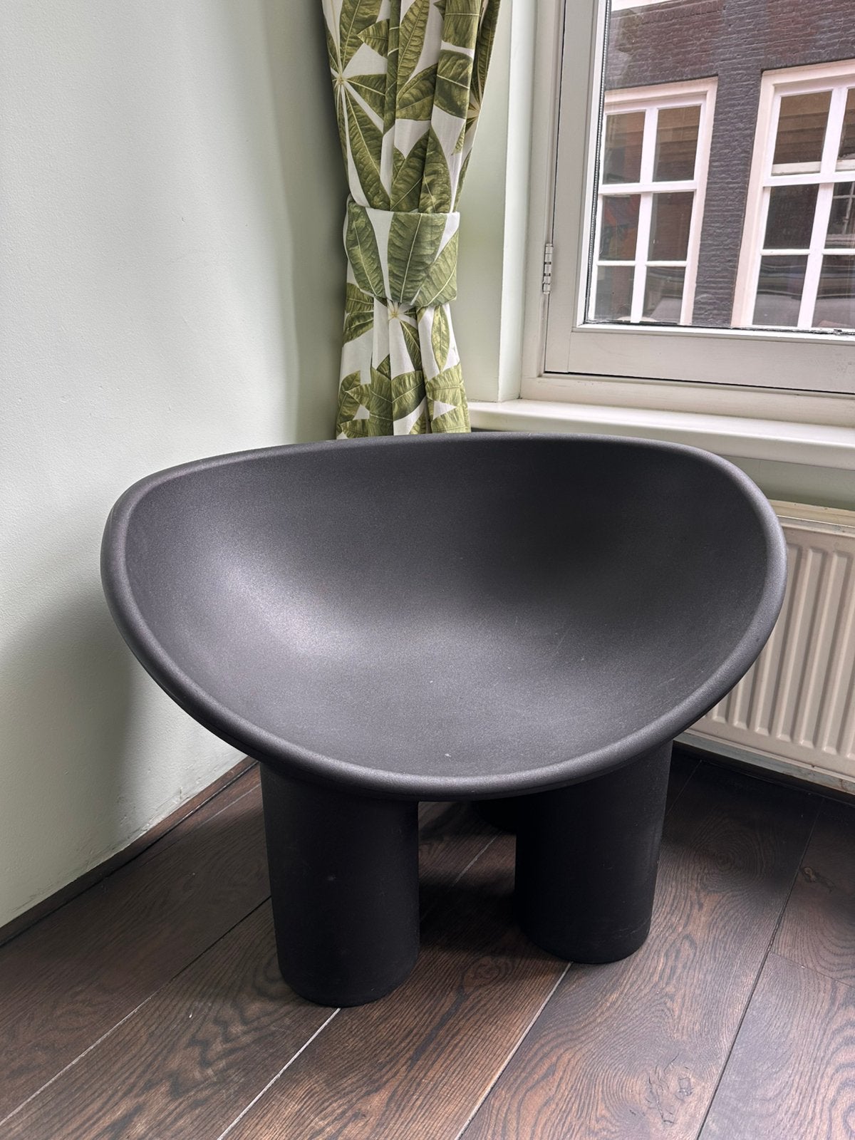Driade Roly Poly fauteuil - nieuw, Huis en Inrichting, Stoelen, Ophalen, Kunststof, Zwart, Zo goed als nieuw