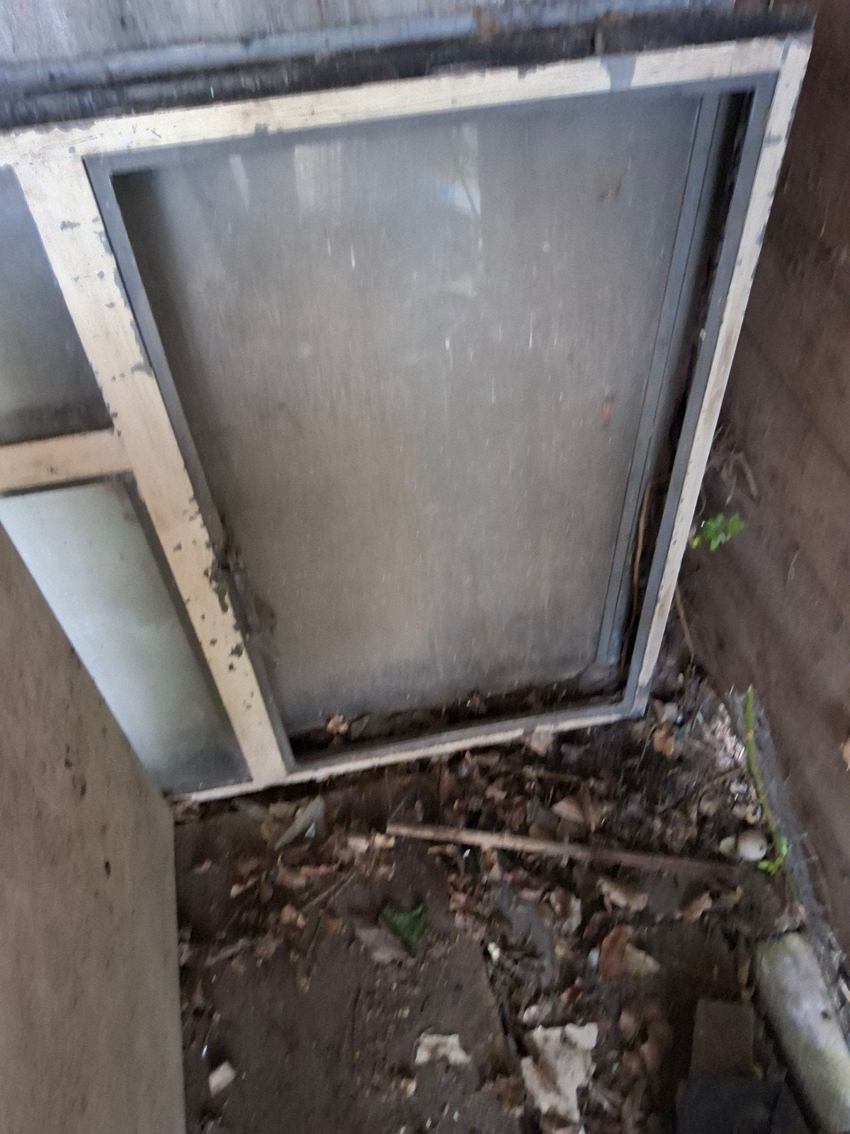 Aangeboden 3 stalen puien met glas en draairamen., Gevelraam of Ruit, Gebruikt, 80 tot 120 cm, 160 cm of meer