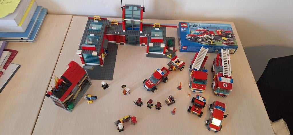 Zeer grote brandweer LEGO set, Ophalen of Verzenden, Zo goed als nieuw