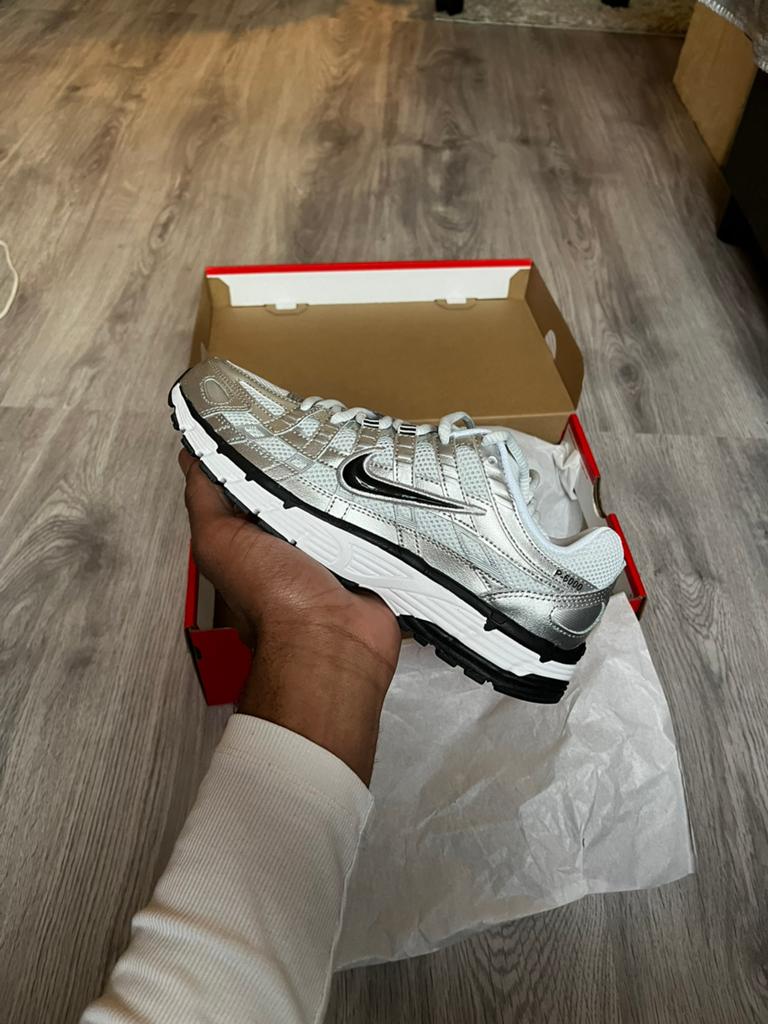 Nike p-6000, Kleding | Dames, Schoenen, Ophalen of Verzenden, Nieuw, Wit, Sneakers of Gympen