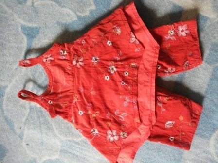 Superleuk babypakje 68, Meisje Alternatief Apart Rood, Meisje, Ophalen of Verzenden, Zo goed als nieuw, Setje