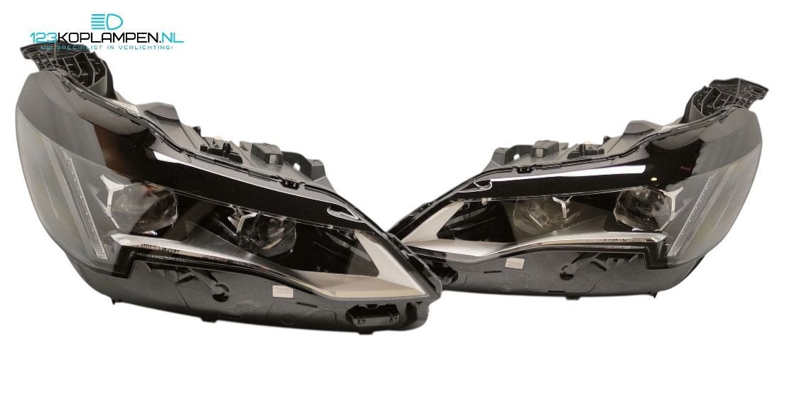 Peugeot 3008 5008 II Facelift koplampen LED