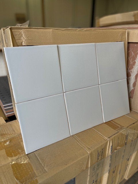 Restpartij! Wandtegel Mat Grijs 15x15 nu voor maar €7,50!