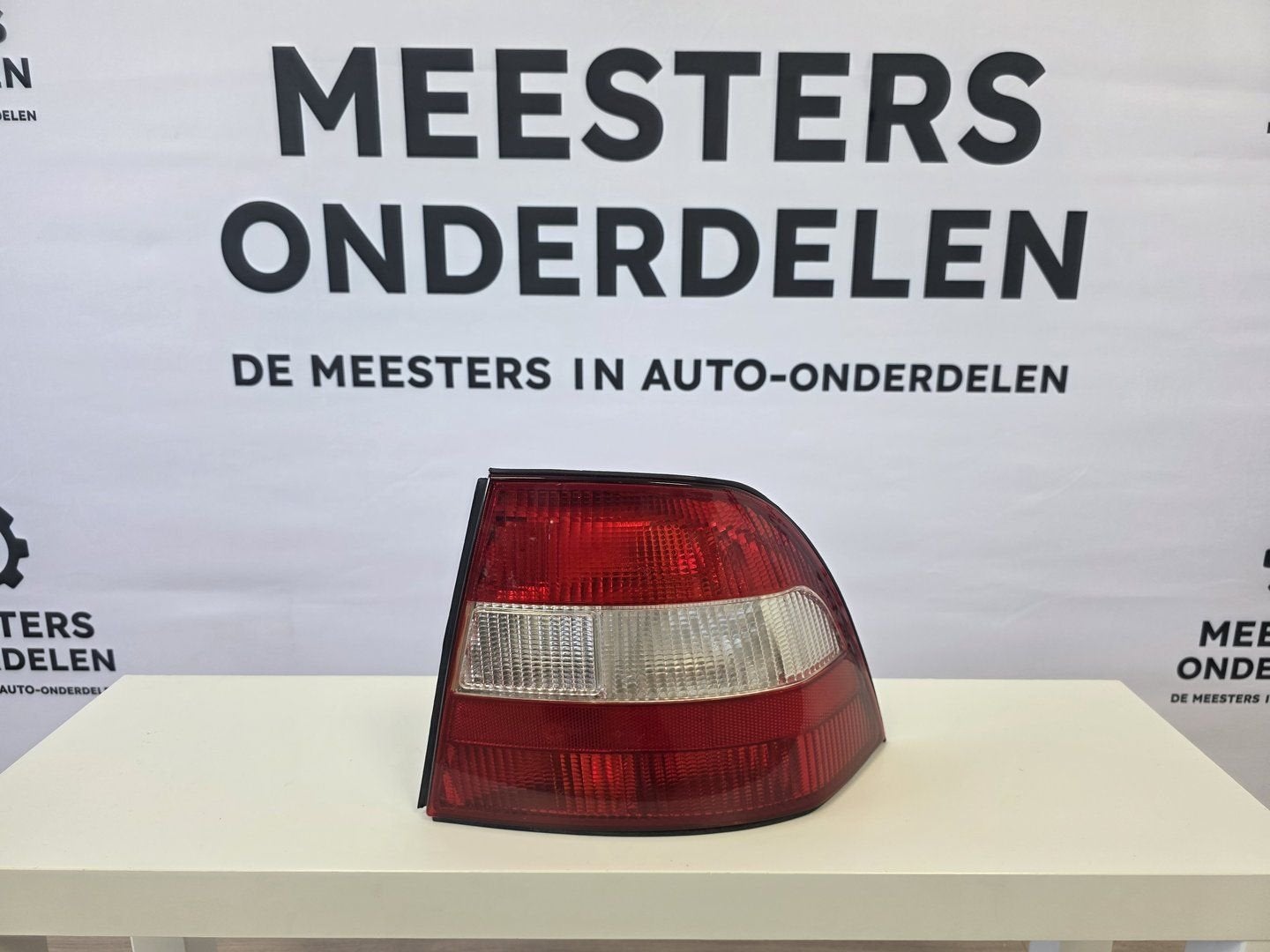 Opel Vectra B Achterlicht rechts 90512716, -, -, Opel, Nieuw