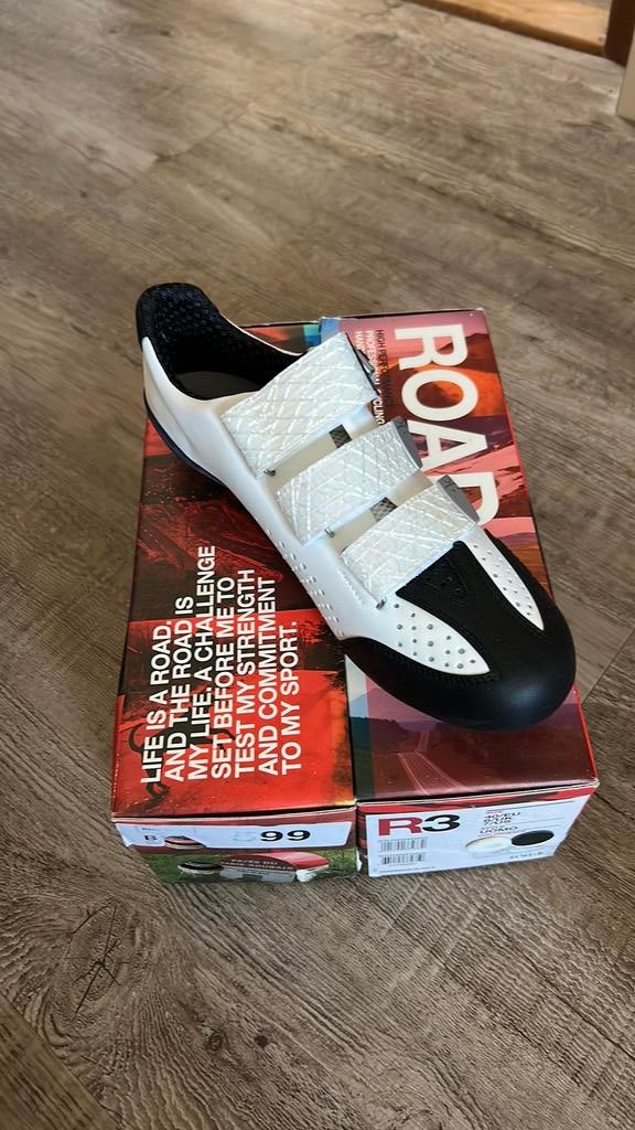 Fizik R3 schoenen, Ophalen of Verzenden, Zo goed als nieuw