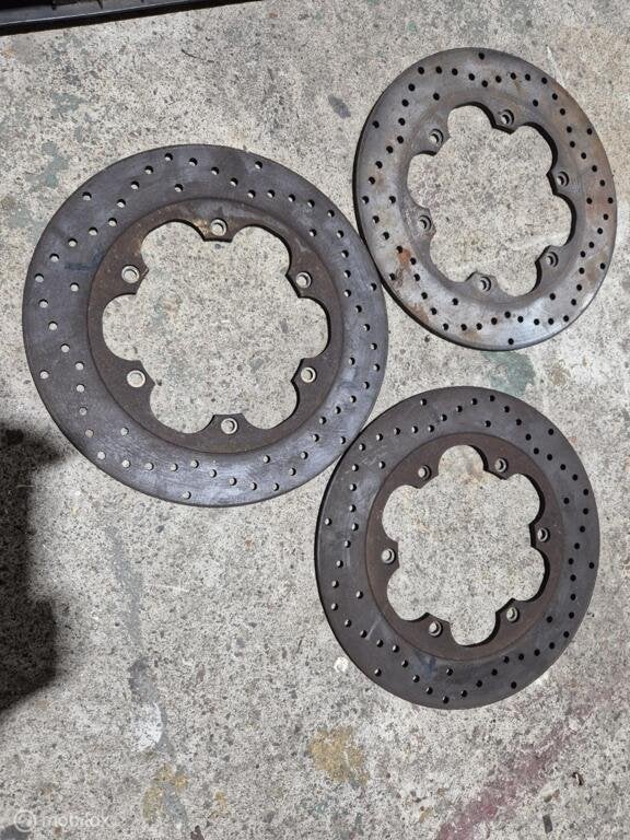 Remschijf remschijven set Paso Sport 750 906, Gebruikt, Factorystore.service@ducati.com, Ophalen of Verzenden, Via Antonio Cavalieri Ducati, 74/5, 74/6, 40132 Bologna BO