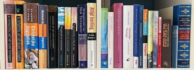 Studieboeken Theologie; 23 boeken in één koop, Ophalen of Verzenden, Gelezen