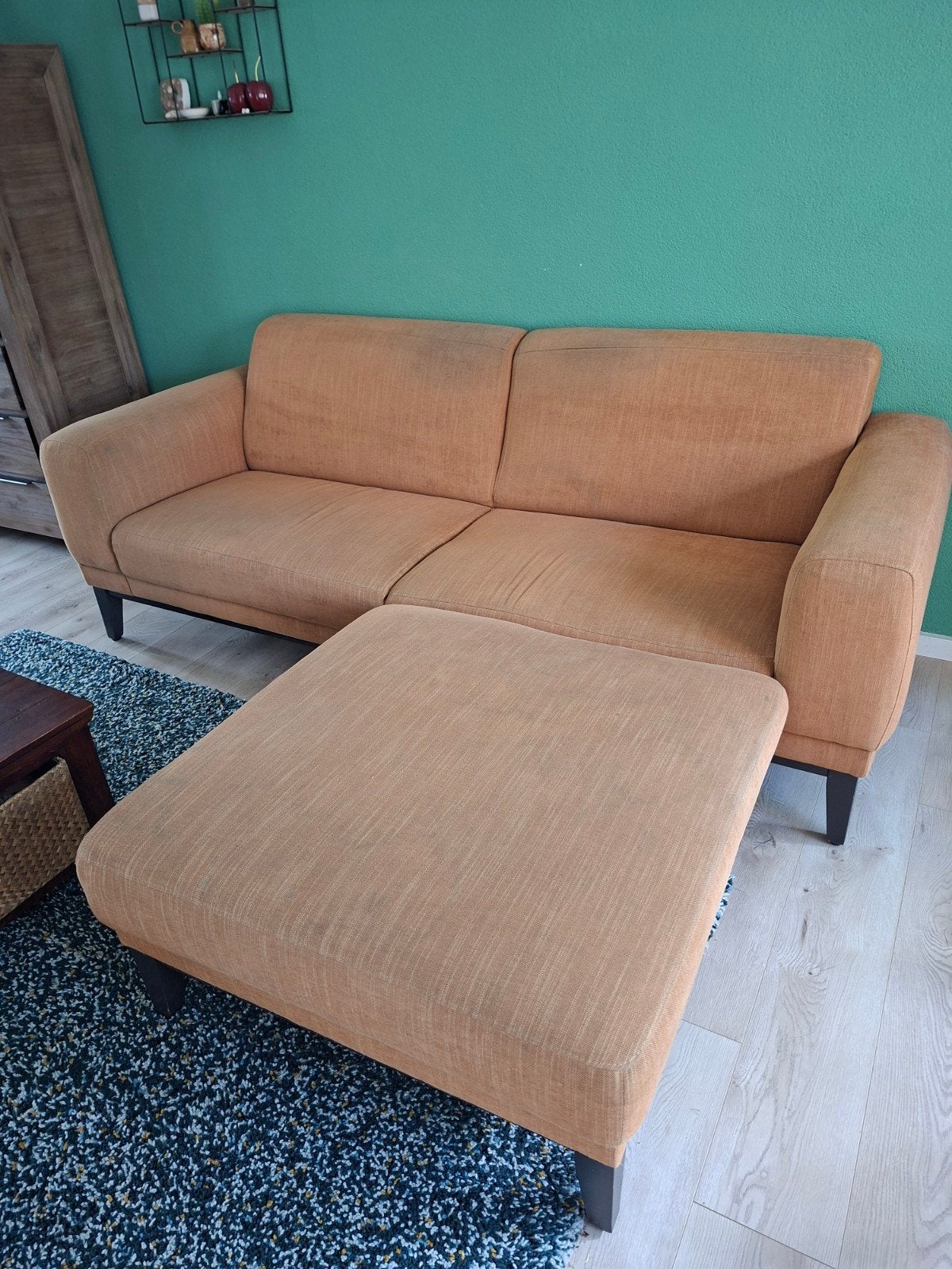 Gele bank met hocker -Gratis af te halen vanaf half november, Huis en Inrichting, Ophalen, Gebruikt, Stof