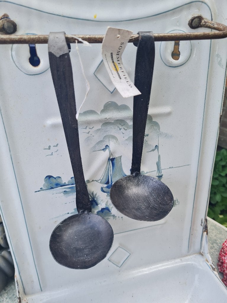 2 metalen lepels, kandelaars prijs p/st foto 1 en 2, Heikant 21 Kaatsheuvel, Bruin, Belle Vieille Brocante, Nieuw