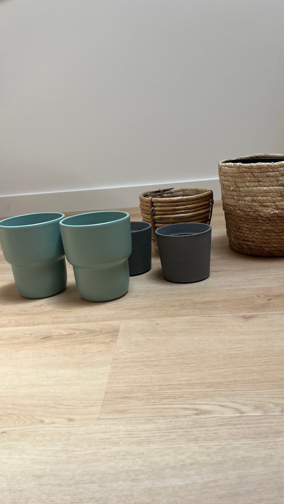Diverse bloempotten /plantenpotten, Tuin en Terras, Ophalen, Rond, Zo goed als nieuw, Balkon
