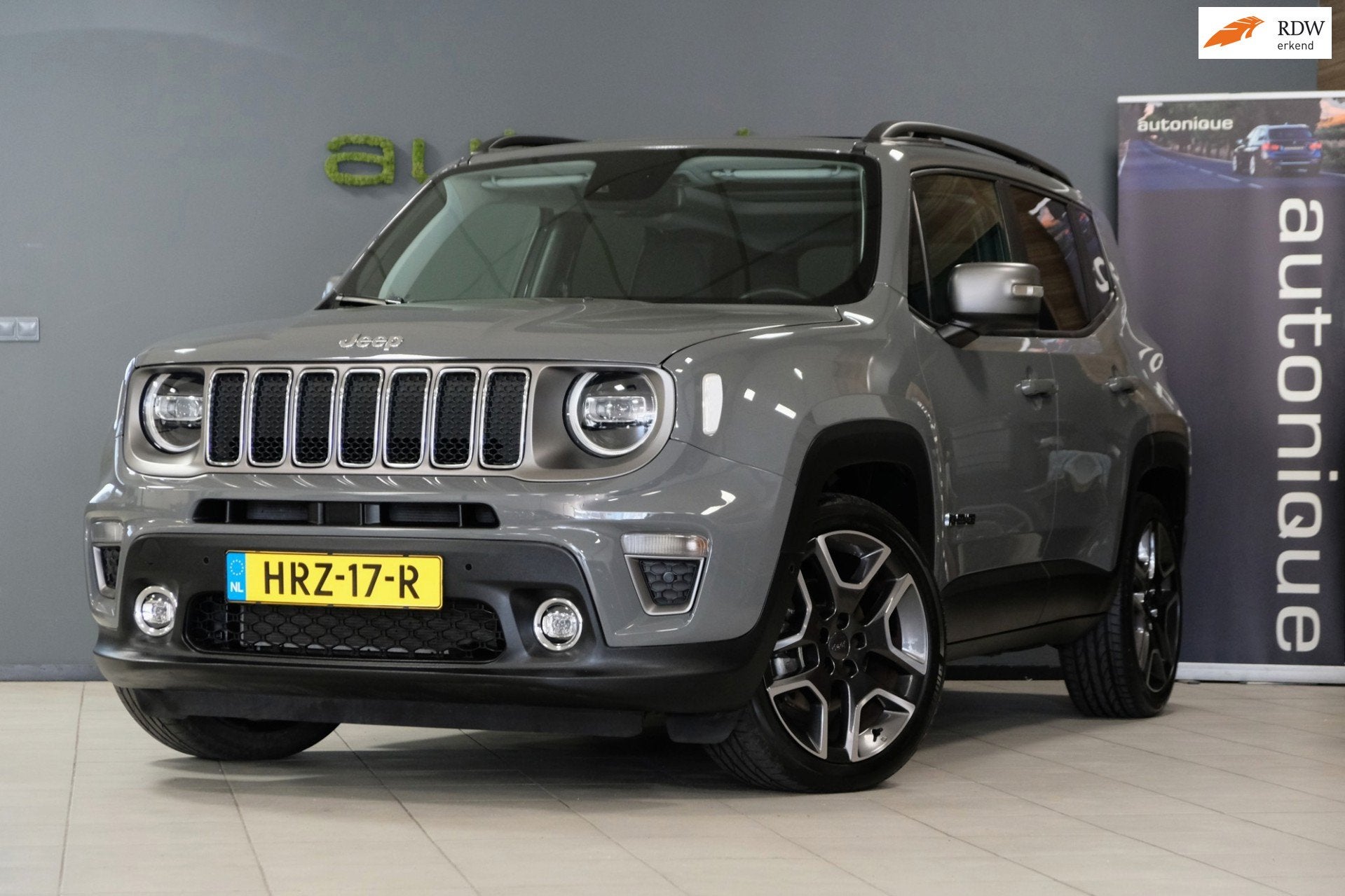 Jeep RENEGADE 1.3T automaat Panodak/NardoGrey, Auto's, Jeep, Gebruikt, 4 cilinders, 150 pk, Bedrijf